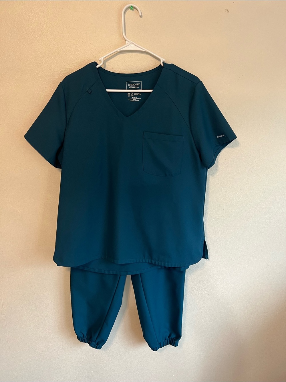 Cherokee Scrub Set, Caribbean Blue size Medium, Pants are Medium Petite Jogger.